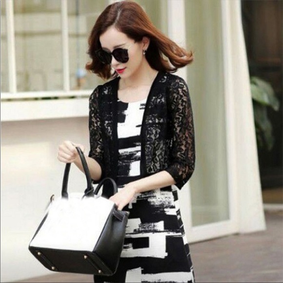 Half sleeve lace crochet open crop cardigan NWT - Picture 2 of 6